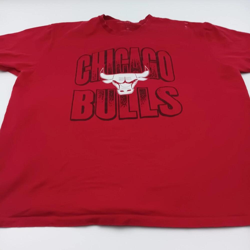 Junk Food Clothing T Shirt Mens  Red Chicago Bulls Graphic